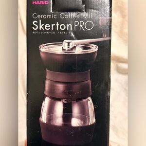 Hario Skerton Pro Manual Coffee Grinder – Ceramic Burrs
